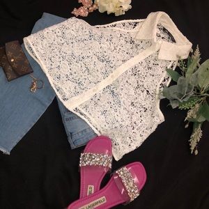 🚨NWT ZARA Sleeveless White Cropped Crochet Button Down Top, Size L🚨